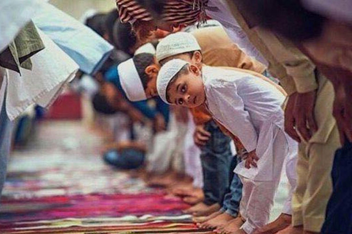 Anak Rewel Saat Tarawih, Ini Strategi Untuk Menghadapinya!