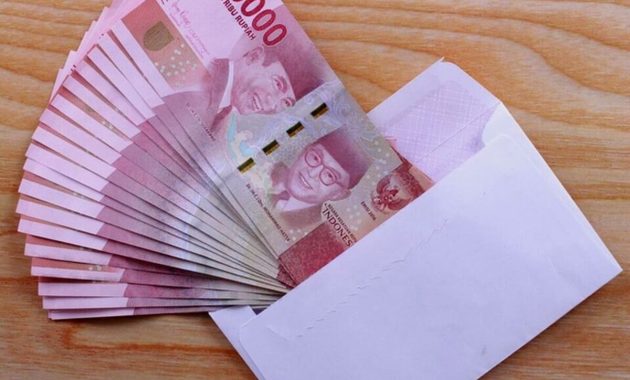 Penjelasan mengenai awal mula THR lengkap dengan cara menghitung THR untuk karyawan dengan tepat dan akurat.