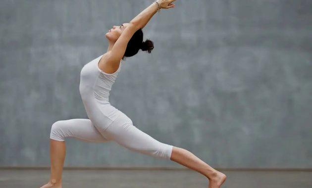 Jenis olahraga saat puasa yang bisa Anda lakukan lengkap dengan waktu yang tepat untuk melakukan olahraga saat puasa.