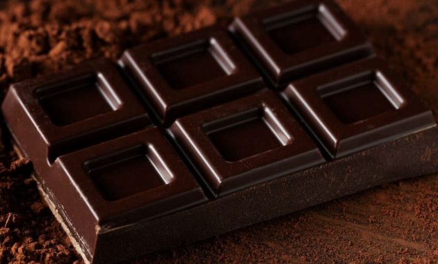 Deretan manfaat cokelat hitam bagi kesehatan tubuh maupun kesehatan mental yang harus Anda ketahui terutama para pecinta cokelat.