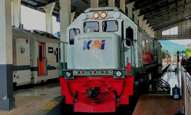 Pilih Transportasi Libur Lebaran