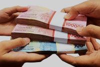 Beberapa bahaya dari pinjaman online alias pinjol yang bisa kalian dapatkan apabila tidak berhati-hati lengkap dengan solusinya.