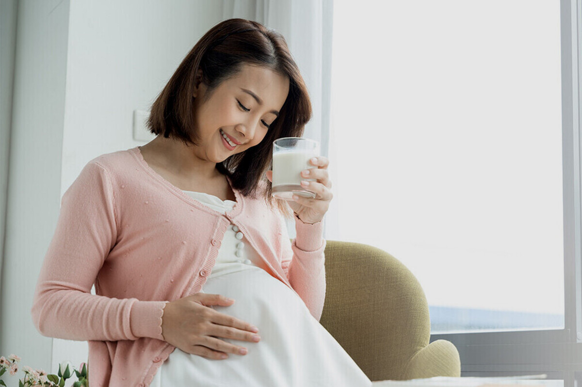 Artikel mengenai panduan nutrisi susu hamil yang harus diperhatikan oleh para ibu hamil agar kandungan selalu sehat.
