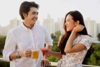 Artikel mengenai beberapa cara membuat gebetan memerhatikan Anda dan bisa membuatnya tetap tertarik yang harus perempuan lakukan.