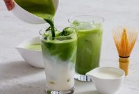 Artikel yang membahas mengenai cara membuat matcha latte dengan singkat yang bisa Anda praktekan dirumah terutama untuk para matcha lovers.