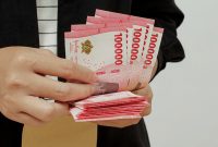 Artikel ini membahas mengenai beberapa cara cerdas hidup sejahtera dan tetap bisa menabung walaupun memiliki penghasilan kecil.