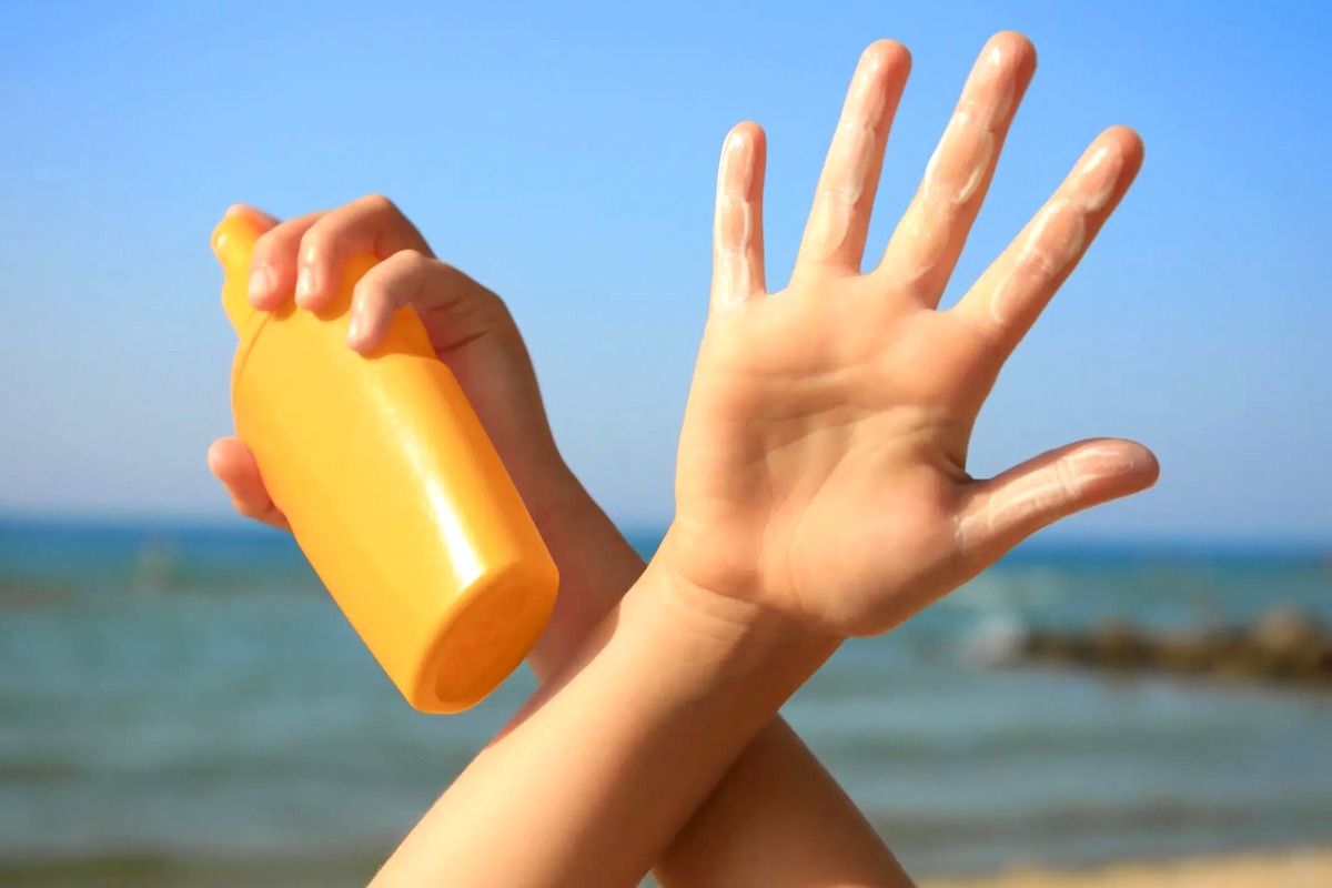 Beberapa tips liburan ke pantai yang menyenangkan.