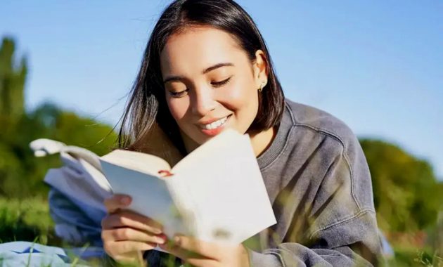 Artikel kali ini membahas mengenai beberapa tips meningkatkan kesehatan mental yang bisa kalian lakukan terutama selama musim liburan.