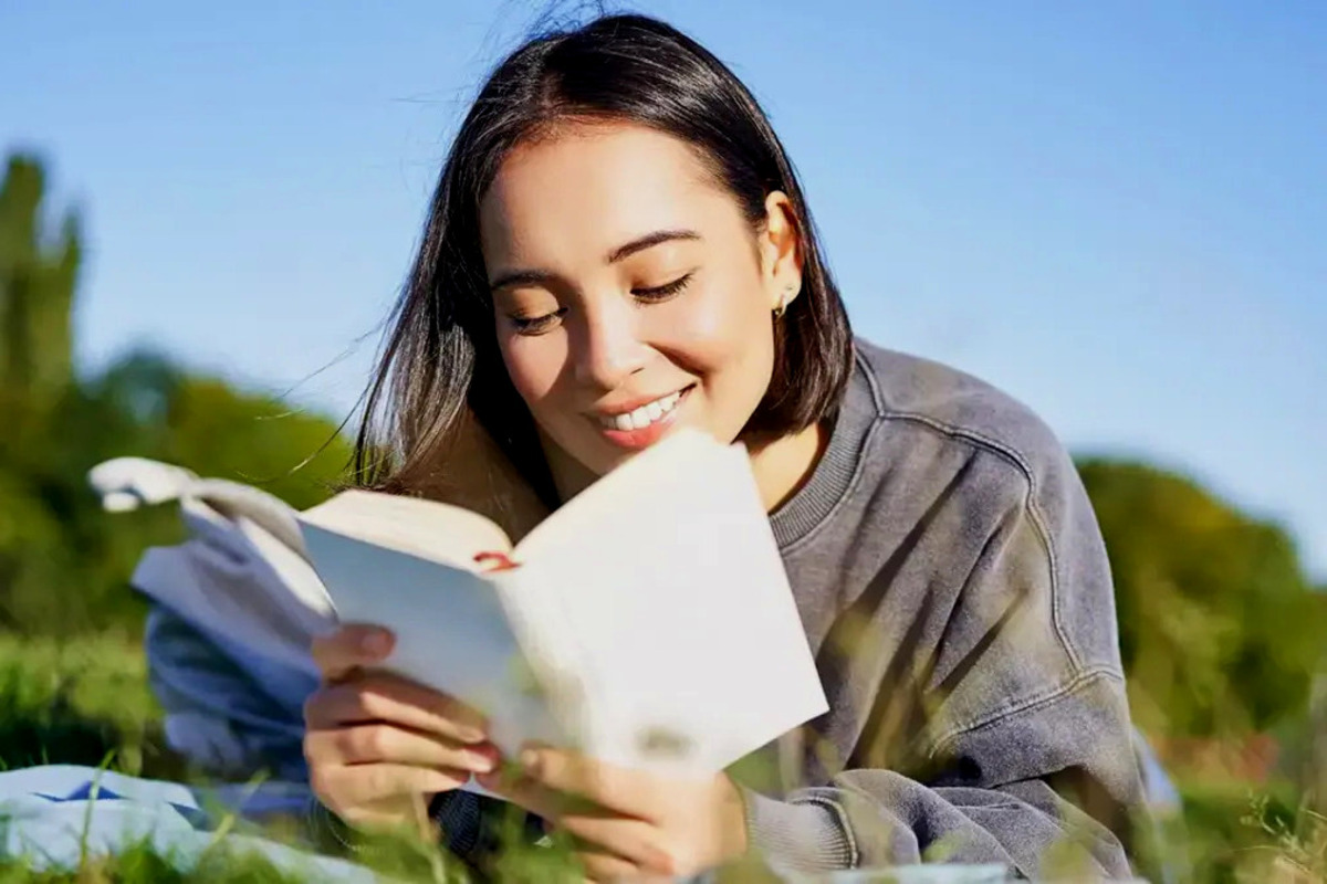 Artikel kali ini membahas mengenai beberapa tips meningkatkan kesehatan mental yang bisa kalian lakukan terutama selama musim liburan.