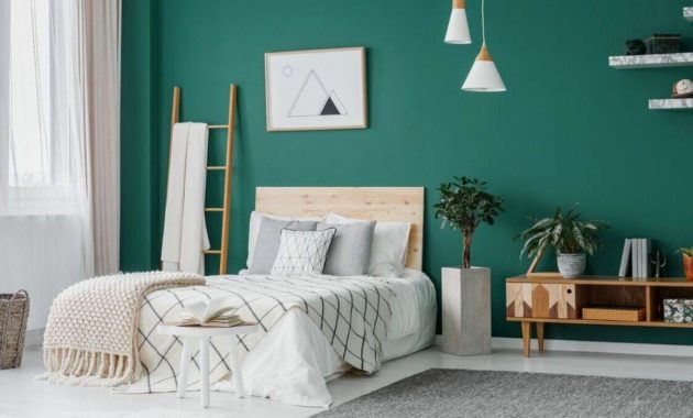 Artikel ini memberikan beberapa tips membuat kamar tidur Anda menjadi lebih nyaman untuk ditempati sebagai tempat beristirahat.