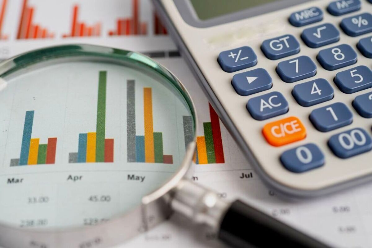 Artikel kali ini sangat menarik karena membahas mengenai pentingnya kebijakan pemerintah untuk merangsang pertumbuhan ekonomi.