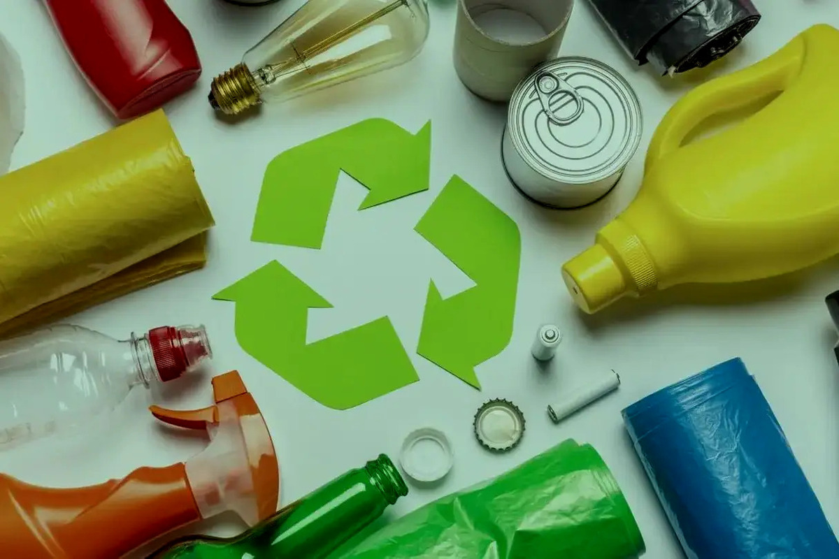 Artikel kali ini sangat penting untuk dibaca semua orang karena membahas mengenai pentingnya dan manfaat daur ulang untuk bumi kita.