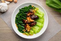 Artikel ini membahas mengenai beberapa manfaat sawi hijau yang luar biasa baik untuk kesehatan manusia.