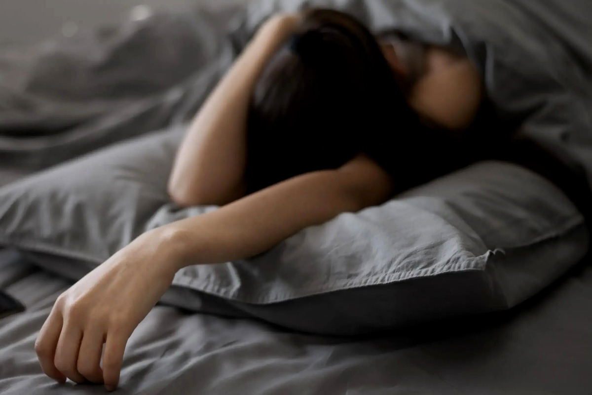 Artikel kali ini membahas mengenai beberapa penyebab tidur berlebihan atau yang dalam bahasa medis dikenal dengan "hypersomnia".