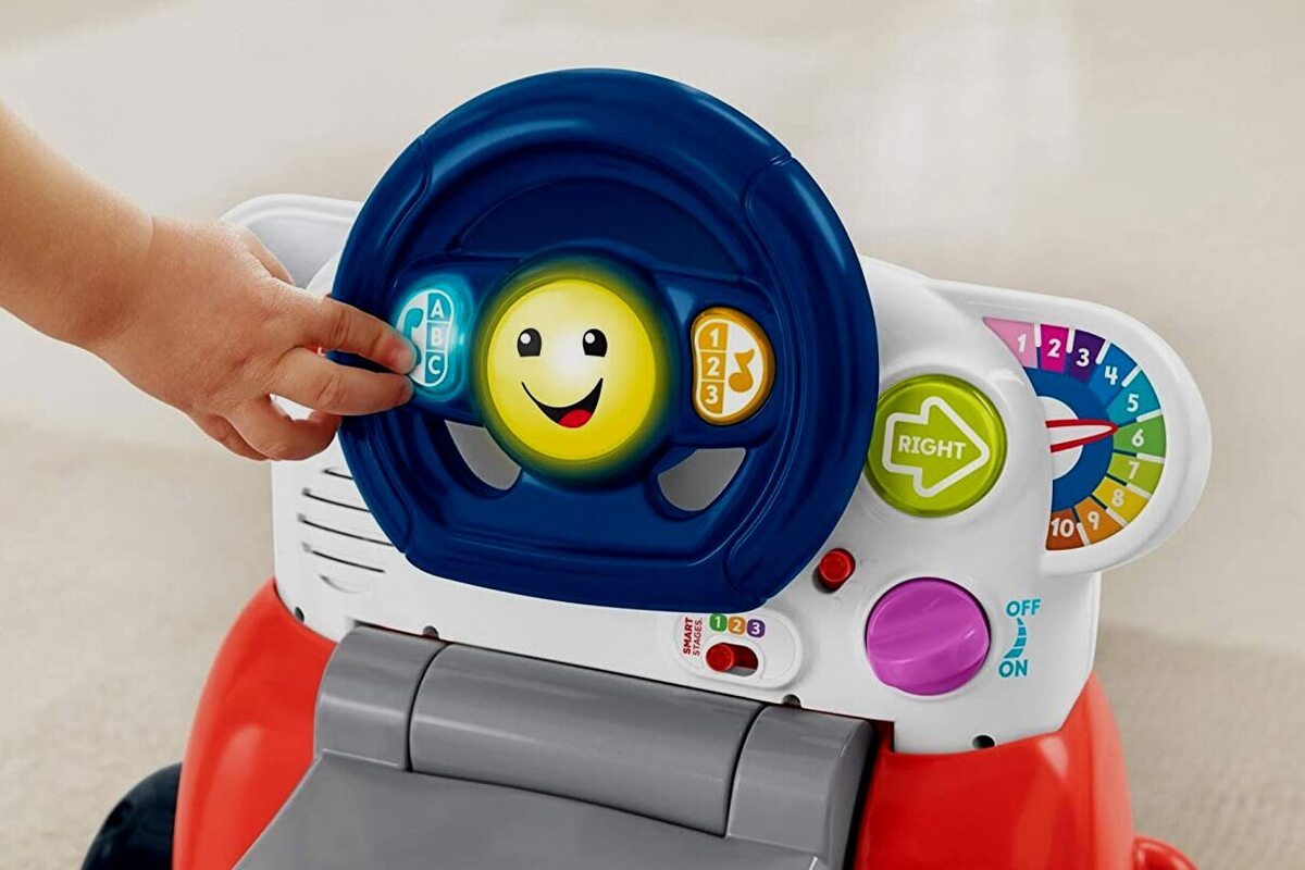 Artikel kali ini membahas mengenai beberapa cara atau tips pentingnya memilih mainan anak yang tepat untuk orang tua pahami.