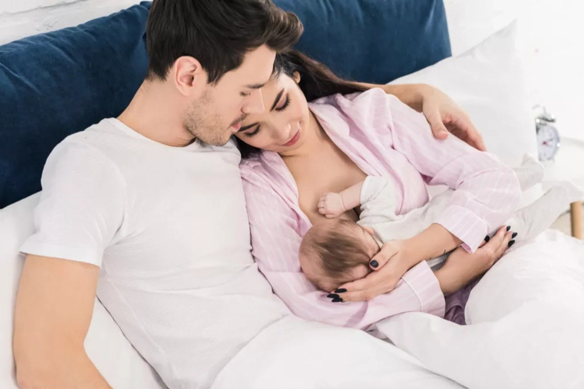 Artikel kali ini membahas mengenai beberapa tips menyusui bayi new born yang bisa dicoba dilakukan terutama untuk para ibu baru.