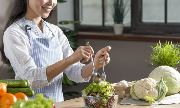 Artikel kali ini membahas mengenai beberapa tips defisit kalori yang mudah dilakukan untuk pemula agar bisa konsisten.