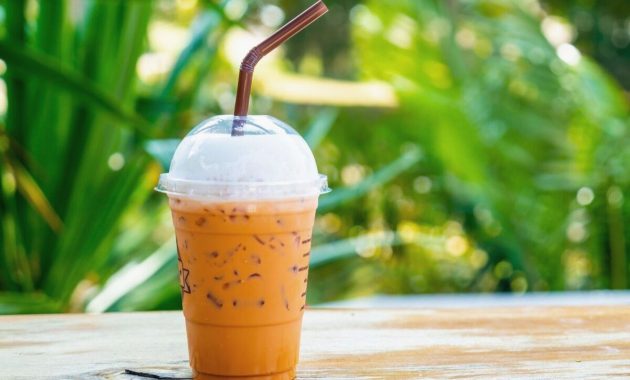 Artikel ini membahas tentang beberapa perbedaan Thai tea di Indonesia vs Thai tea asli yang ada di Thailand.