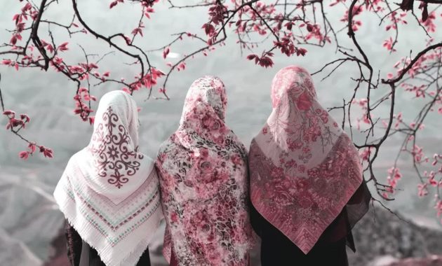 Pembahasan mengenai beberapa tips berpuasa bagi muslim yang tinggal di luar negeri agar tetap bisa istiqomah dalam beribadah.