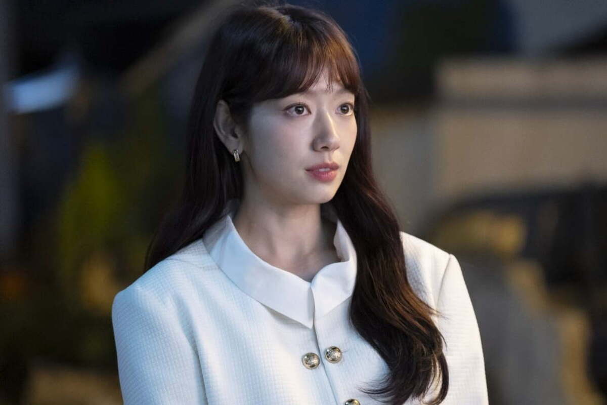 Artikel kali ini membahas mengenai daftar beberapa aktor dan aktris Korea yang memiliki judul drama Korea terbanyak.