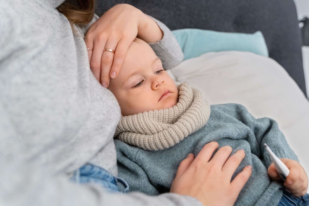 Artikel kali ini membahas mengenai beberapa cara dan tips mengatasi bapil alias batuk pilek yang terjadi pada anak atau bayi.