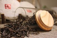 Artikel kali ini membahas mengenai beberapa manfaat teh hitam yang ternyata sangat baik untuk kesehatan sehari-hari kita.