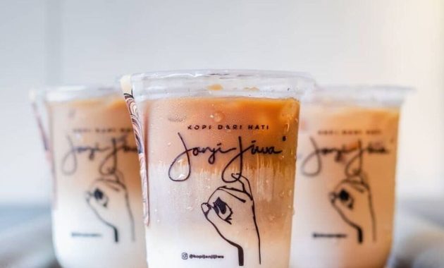 Artikel kali ini membahas mengenai peringkat merek kedai kopi lokal terlaris di Indonesia dan juga alasan kesuksesannya.