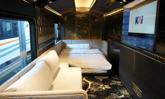 The Nusantara Explorer: Nikmati Sensasi Hotel Berjalan Mewah Di Kereta Wisata Terbaru Kai