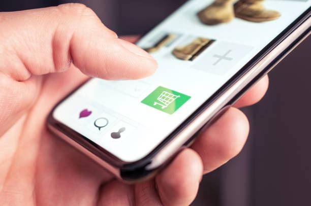 Ilustrasi Konsumen Menambah Belanja / iStock