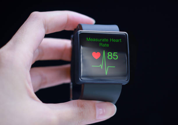 Mengukur aplikasi detak jantung pada smartwatch / iStockphoto