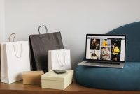 Ilustrasi belanja online / pexels-cup-of-couple