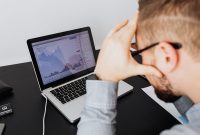 Ilustrasi Terjebak Analysis Paralysis / pexels-karola-g