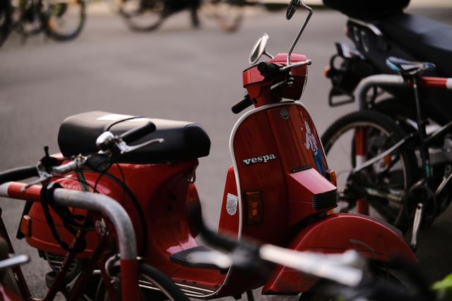 Vespa / pexels-spal