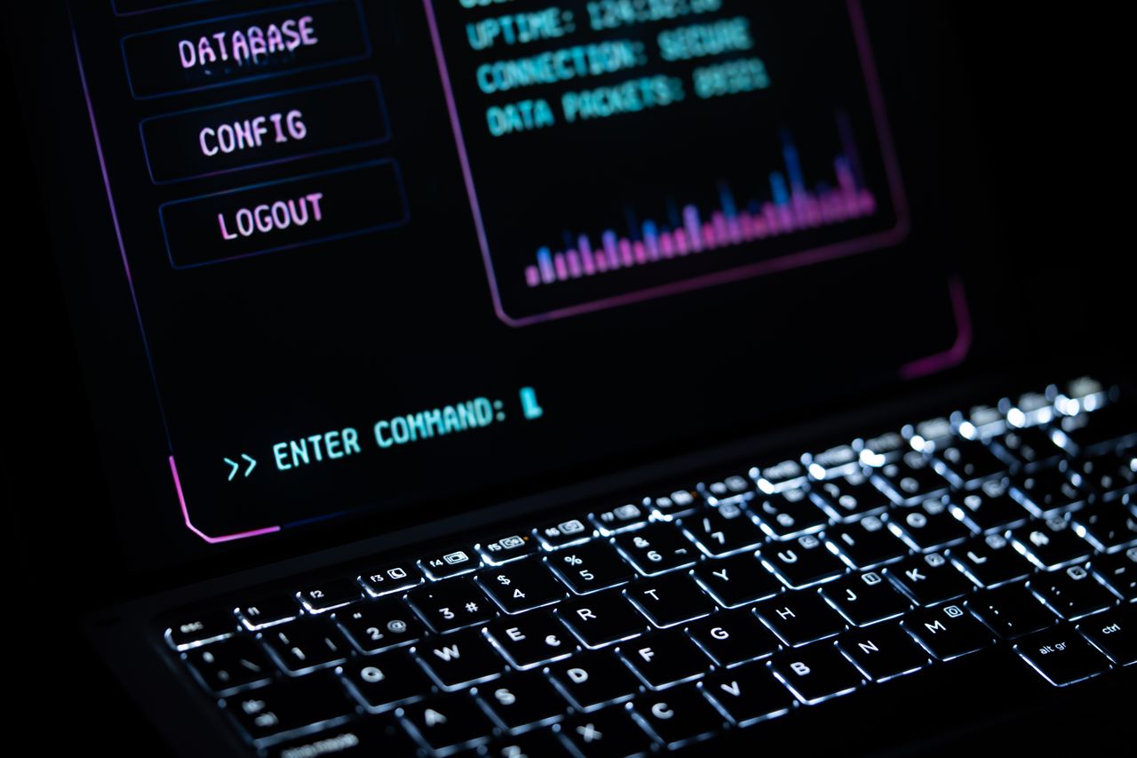 Command Prompt (CMD) / pexels-thales13